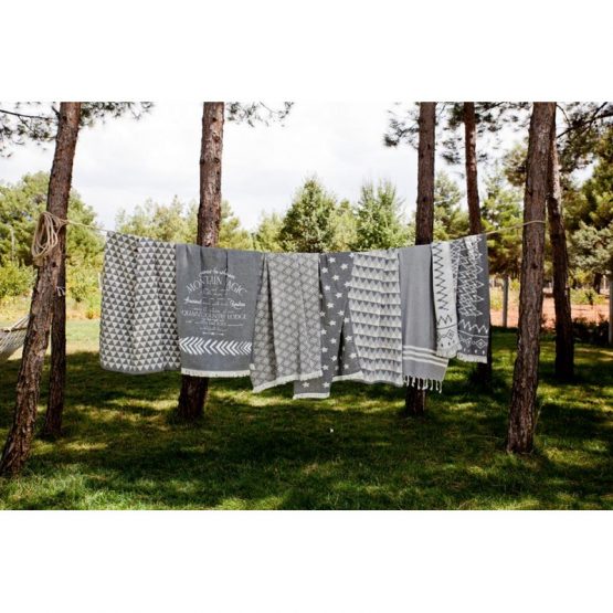 Плед-накидка Barine - Mountain Magic Throw black white черно-белый 130*170